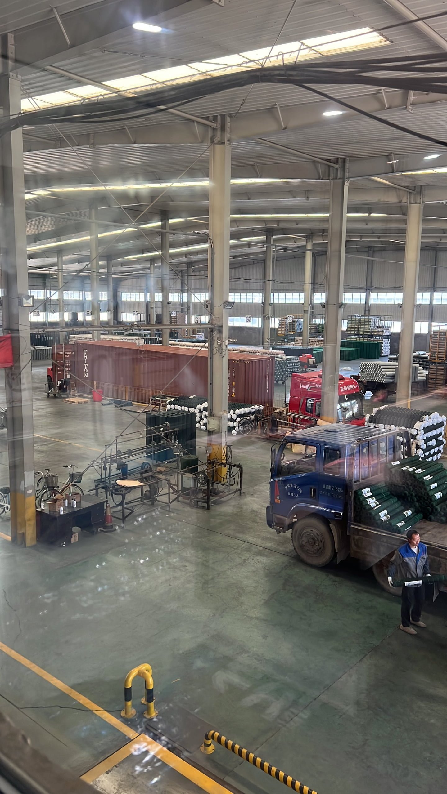 Surface treatment area for corrosion-resistant mesh